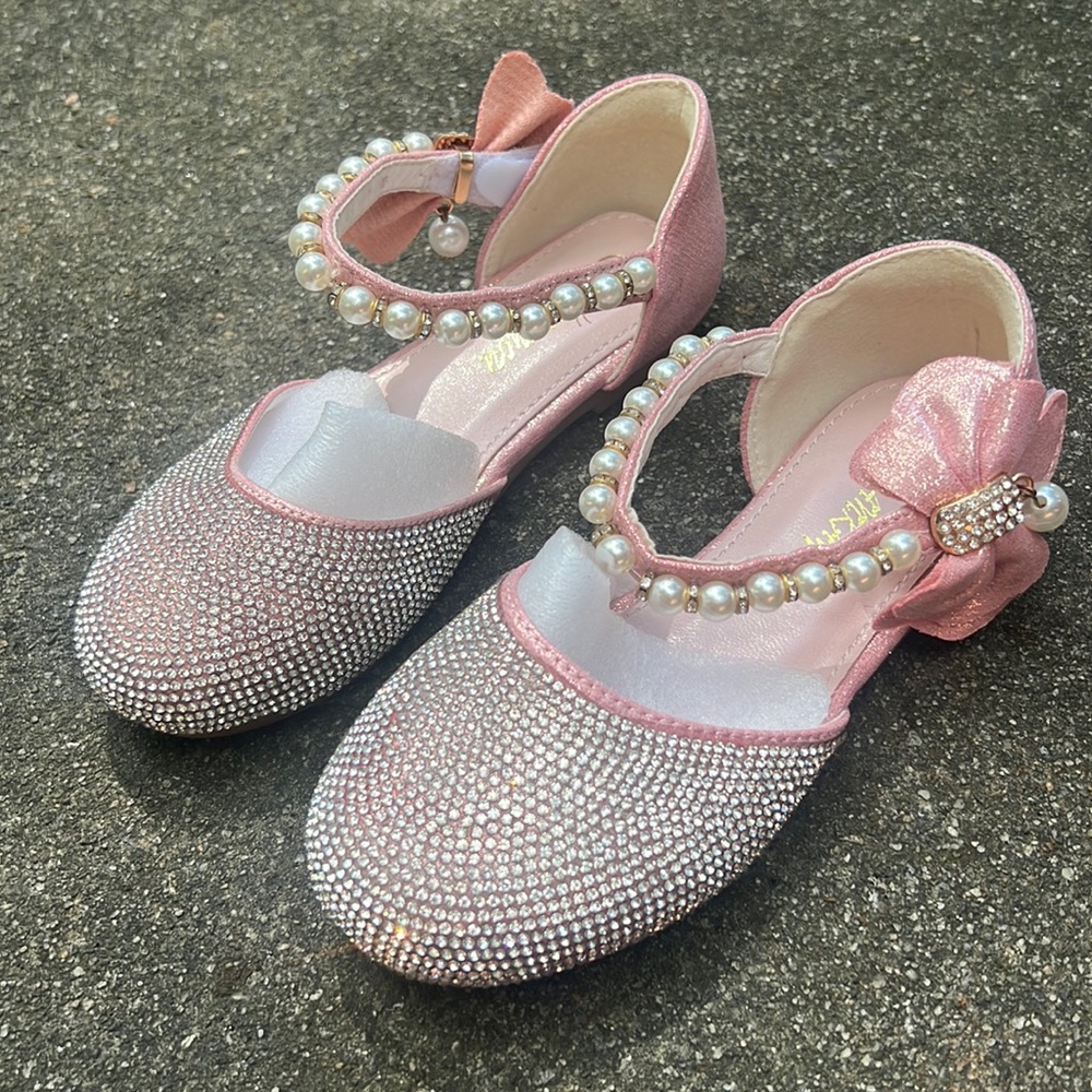 Little girls wedding shoe rhinestone pink pearl